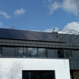 Instalacja na poszyciu blacha na rąbek o mocy 10kW, panele fullblack, woj. mazowieckie