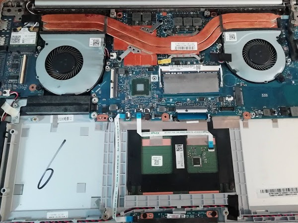 Wymiana płyty głównej w laptopie LENOVO - specyfikacja i7, 16GB RAM; Nvidia GTX960