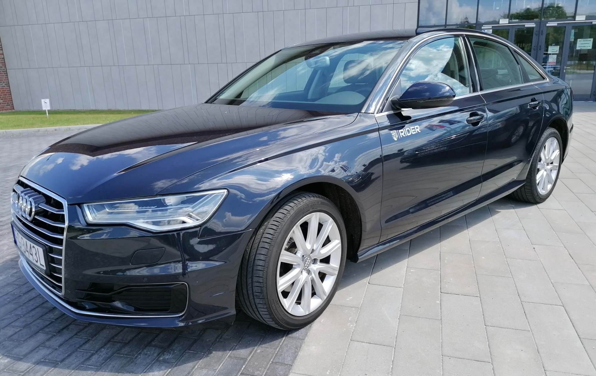 RIDER szczecin-transport na lotnisko tegel w Berlinie