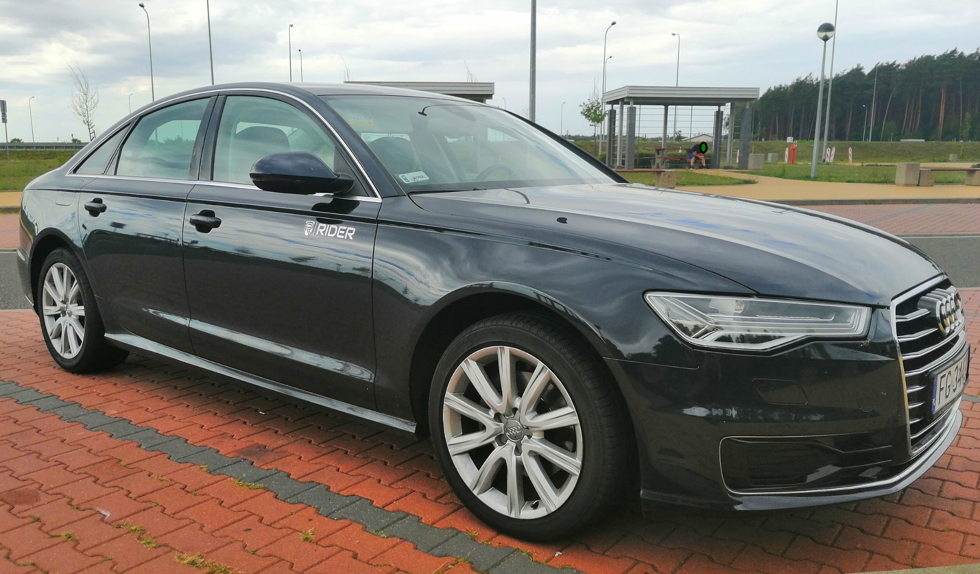 Transfer na lotnisko Tegel Berlin- firma RIDER Szczecin