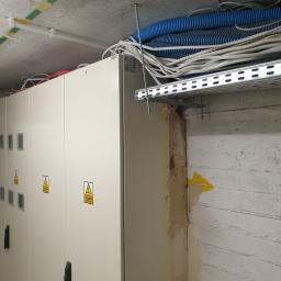 Wymiana całej instalacji elektrycznej w 300 mieszkaniowym bloku