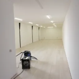 Mały magazyn na Hali