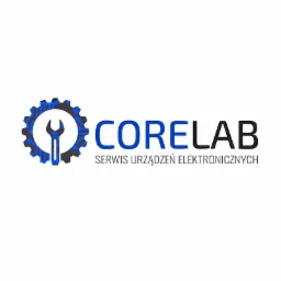 Logo firmy Corelab, serwis urządzeń elektronicznych, z symbolem klucza wewnątrz koła zębatego z elementami elektronicznymi.