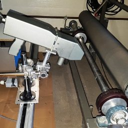 Laserowe czyszczenie tulei rastrowej.