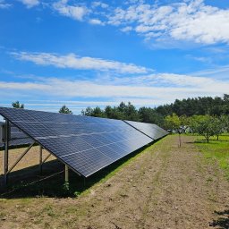 ADAPIA SPÓŁKA Z OGRANICZONĄ ODPOWIEDZIALNOŚCIĄ - Instalacja fotowoltaiczna o mocy 90kW oparta o system mikrofalowników