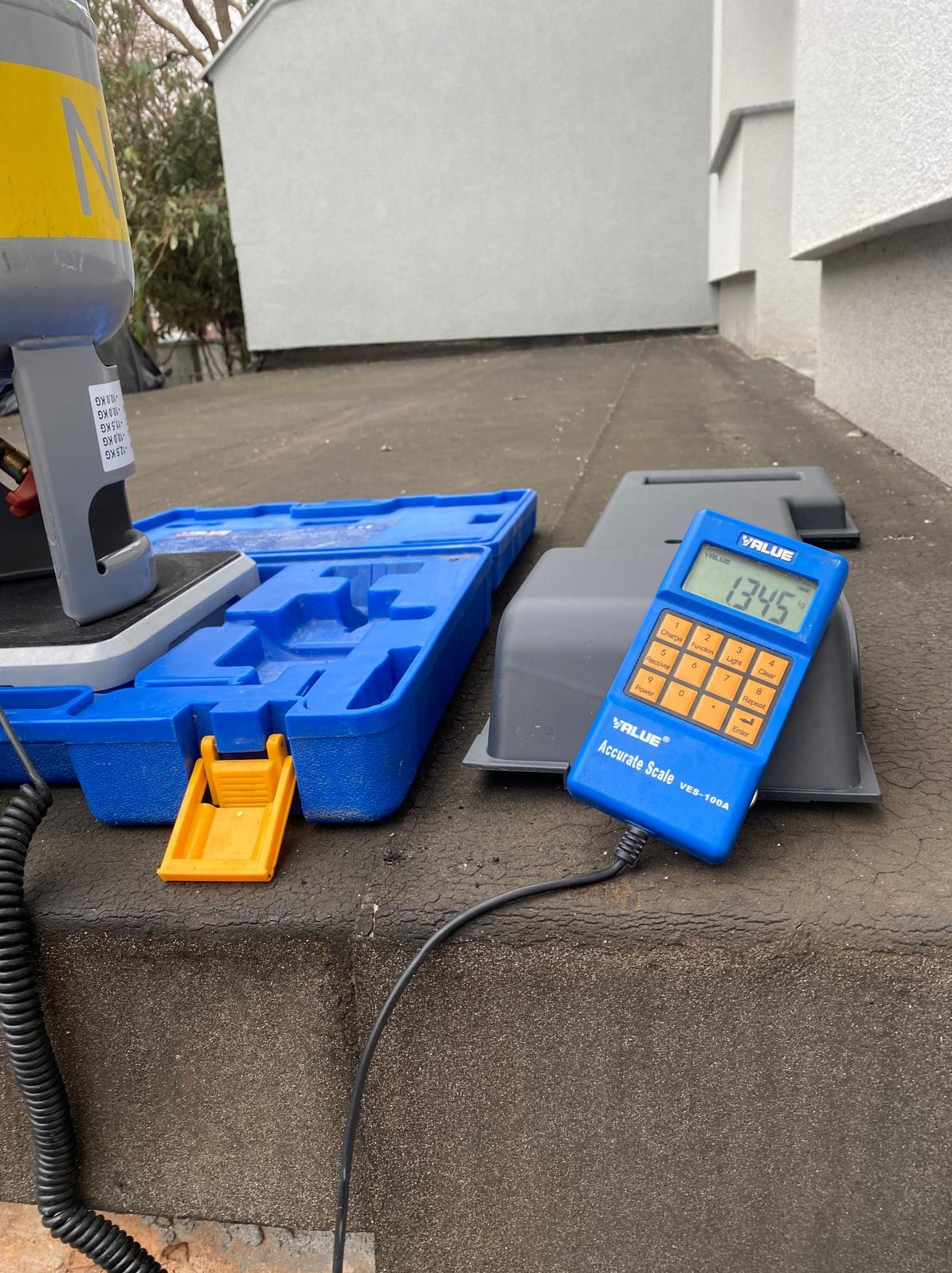 precyzyjne pomiary przy montażu klimatyzacji