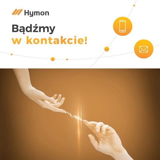 Grafika z logo Hyman, napisem 'Bądźmy w kontakcie!' oraz dłońmi zbliżającymi się do siebie, symbolizującymi kontakt, z ikonami telefonu i koperty w prawym górnym rogu.