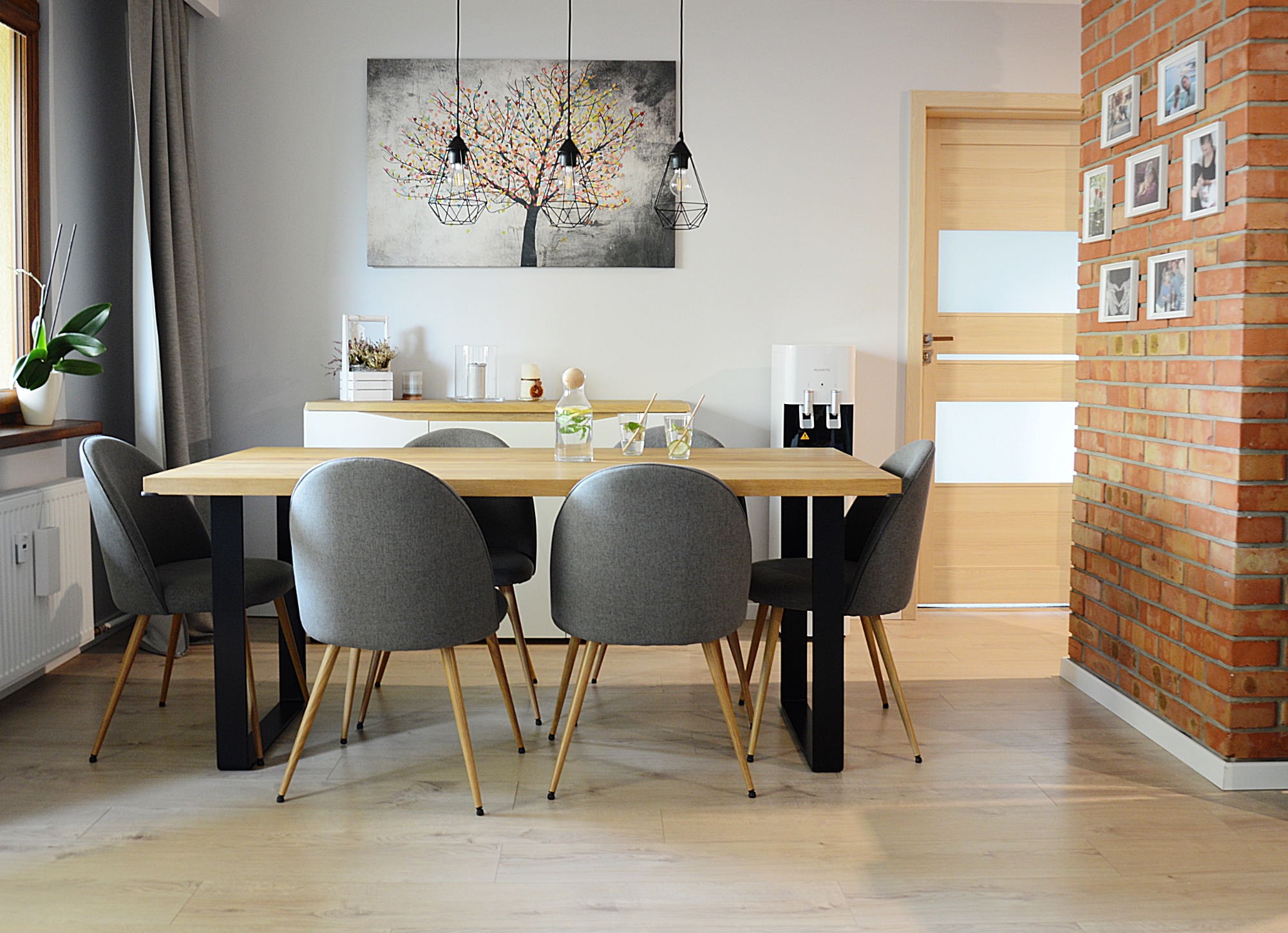 INNOWACYJNY SYSTEM FILTRACJI 100% naturalnych minerałów dzięki podłączeniu do źródła bieżącej wody