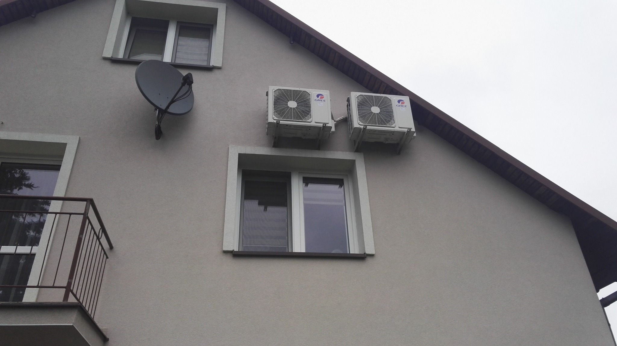 Montaż klimatyzatorów przypodłogowych marki Gree