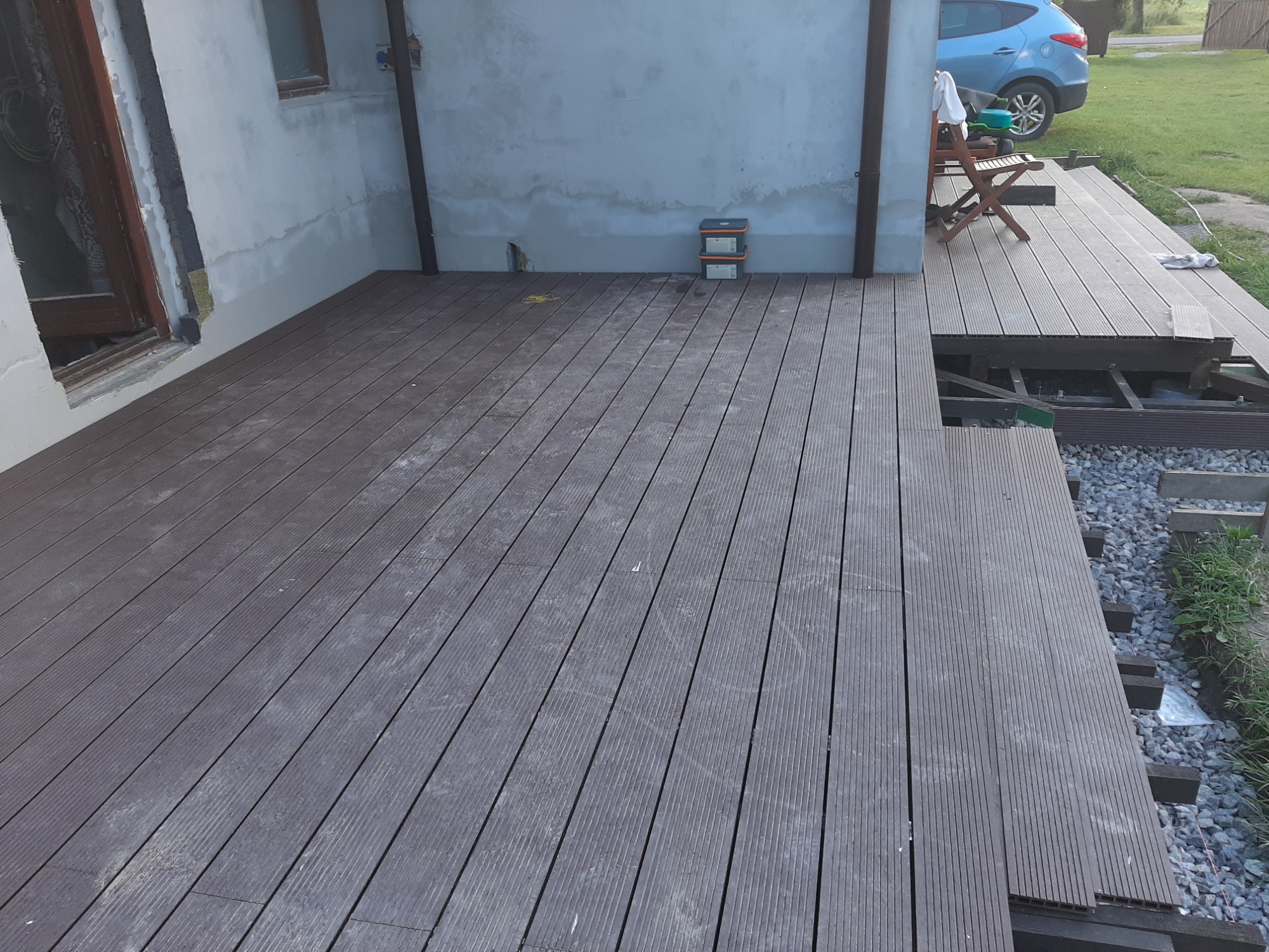 Taras z deski kompozytowej