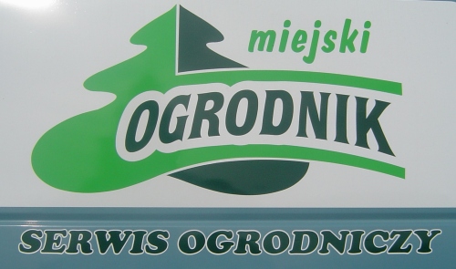 Grafika z logo firmy 'Miejski Ogrodnik', stylizowana zielona choinka i napis 'OGRODNIK' na białym tle, pod spodem napis 'SERWIS OGRODNICZY'.