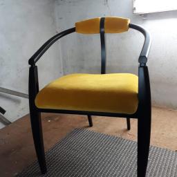 Krzesło policzenie metalu z tkanina