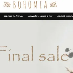 Strona internetowa sklepu BoHomia z menu nawigacyjnym i napisem Final Sale na kremowym tle z dekoracyjnymi elementami roślinnymi