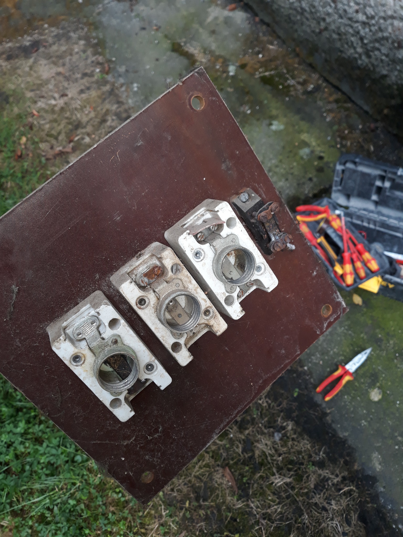 Modernizacja złącza i Konserwacja rozdzielnicy