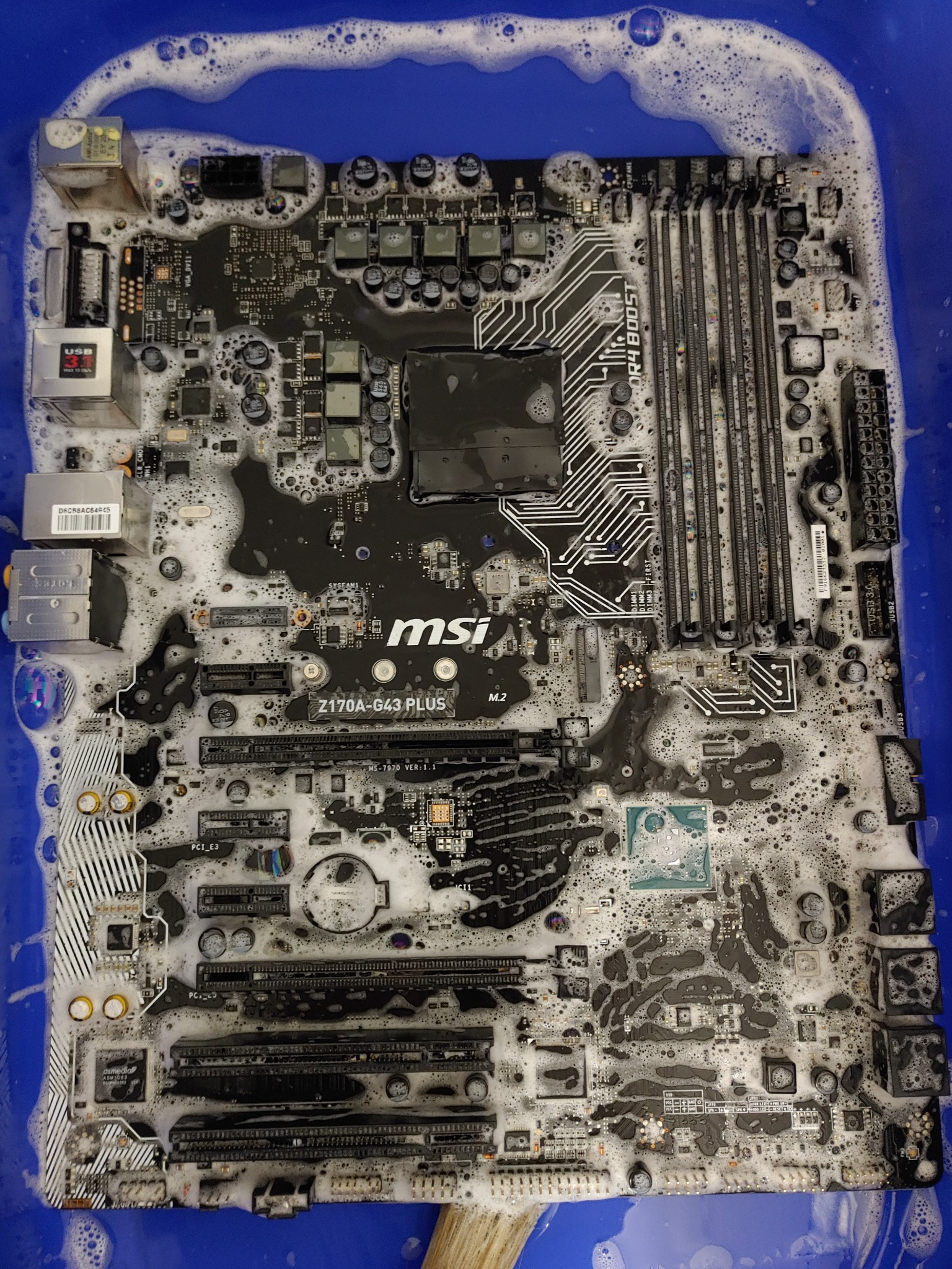 Czyszczenie Zalanej Płyty Głownej. Pacjent Przeżył :)