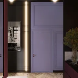 Stylowe wnętrze z dekoracyjną ścianą w odcieniach fioletu, pionową listwą LED i czarno-białym zdjęciem żyrafy w wannie, uzupełnione drewnianą podłogą i bukietem.