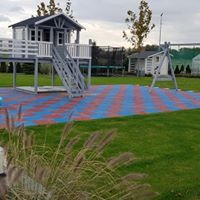 Plac zabaw w ogrodzie