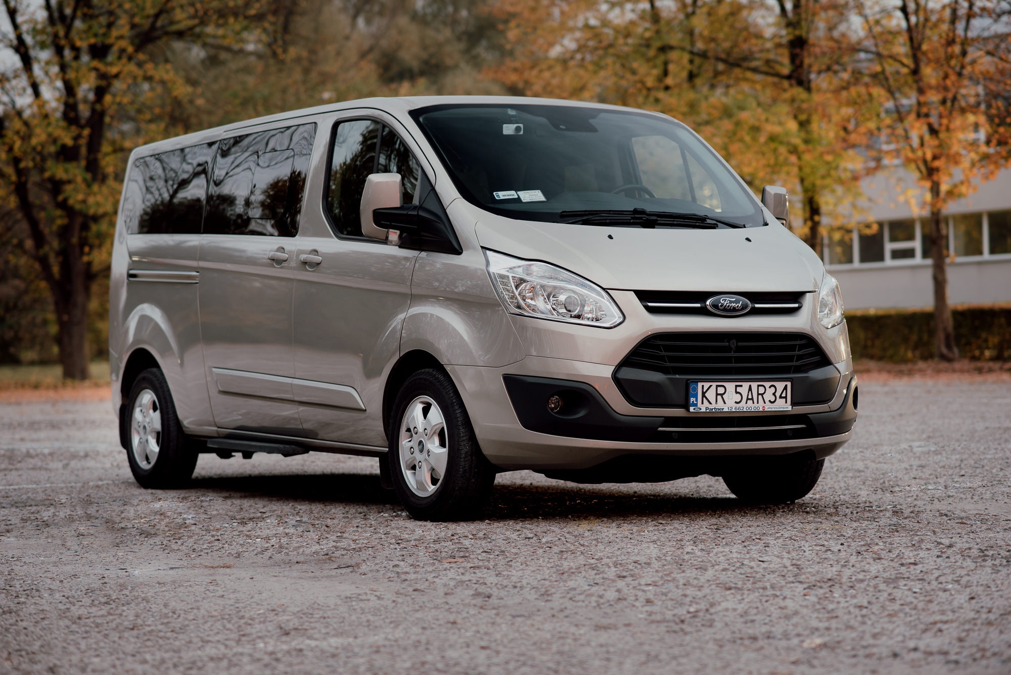 Ford Tourneo 8 miejsc, dwustrefowa klimatyzacja