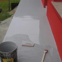 Produkt w 100% ekologiczny, nie wymaga zrywania starego poszycia dachowego i jego utylizacji.