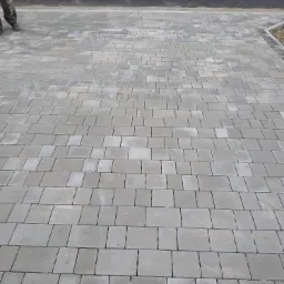 Podjazd z kostki brukowej