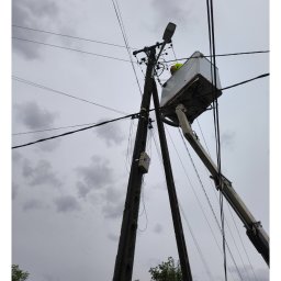 Metoda instalacje - Prace na wysokości, montaż sieci izolowanej.