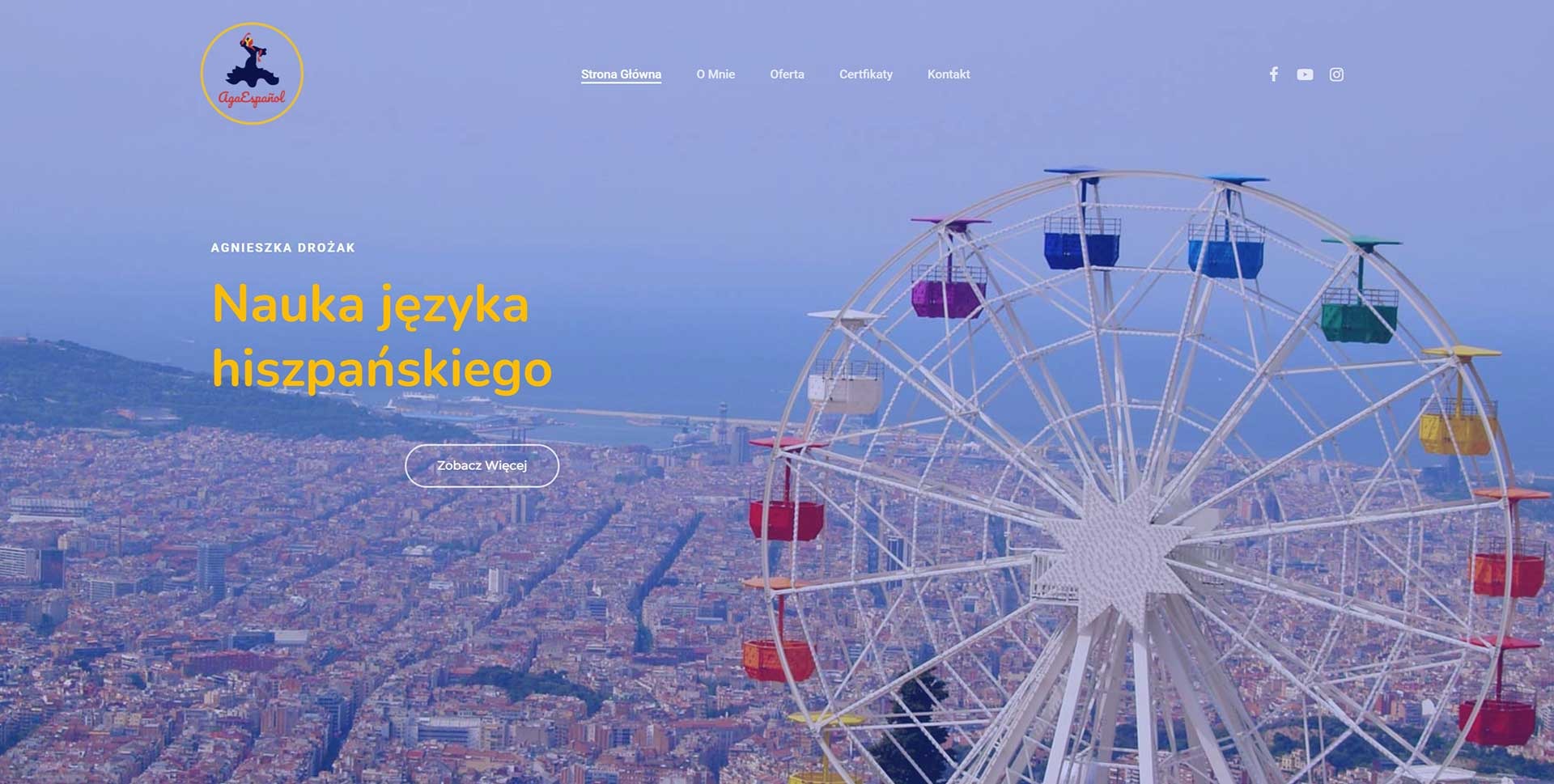 Strona internetowa z widokiem na Barcelonę i diabelski młyn, promująca naukę języka hiszpańskiego przez Agnieszkę Drożak.