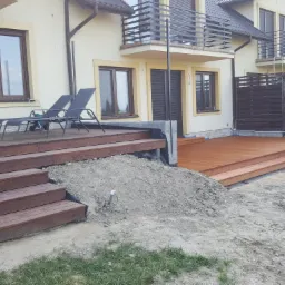 tarasy na legarach ,drewno modrzew