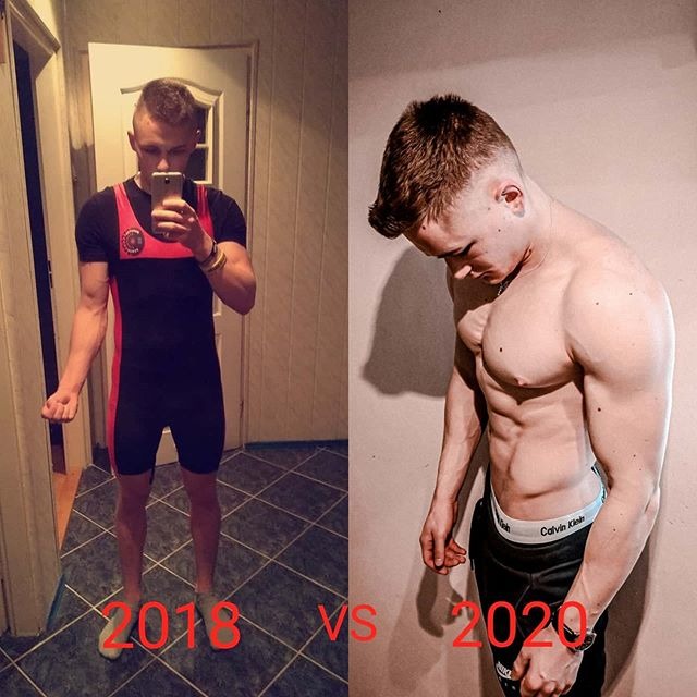 Porównanie sylwetki mężczyzny z 2018 roku, ubranego w strój sportowy, robiącego selfie, z sylwetką z 2020 roku, gdzie widoczna jest poprawa muskulatury, widoczne logo Calvin Klein na bieliźnie.