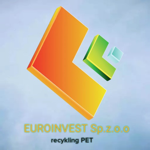 Logo firmy Euroinvest Sp. z o.o. zajmującej się recyklingiem PET, z geometrycznym symbolem w odcieniach pomarańczy, zieleni i błękitu na rozmytym, jasnym tle.