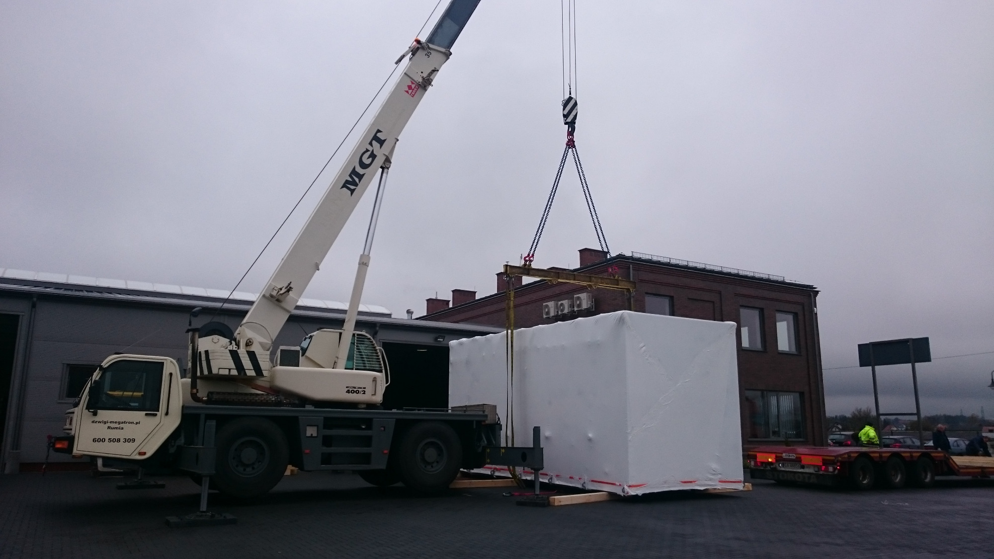 Zapewniamy trawers 15/25T do 5,50m