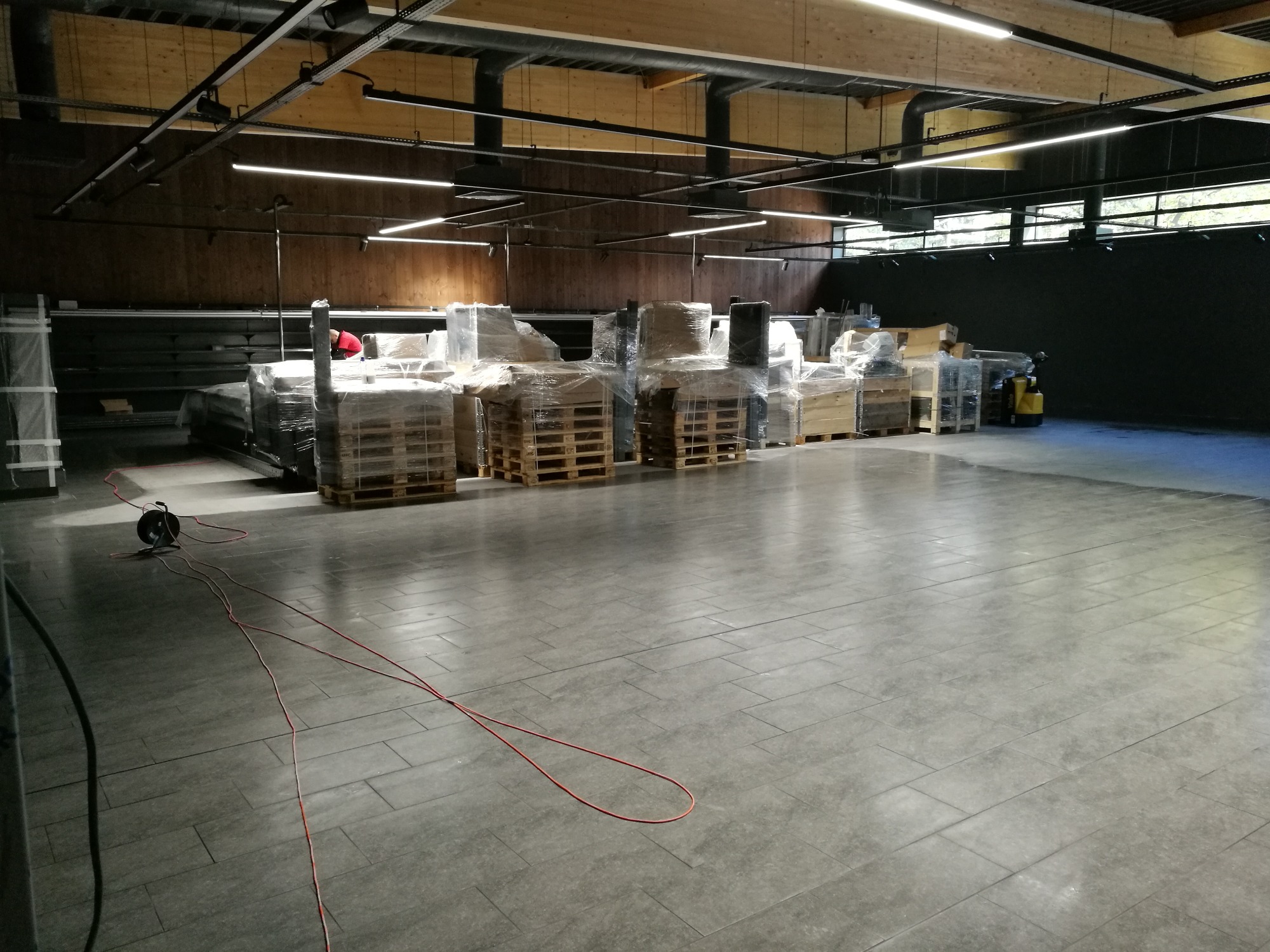 Czyszczenie hipermarketu w Szczecinie