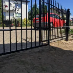 Instalacja Napędu do Bramy Skrzydłowej Genius G Bat 300