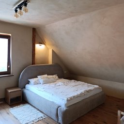 Tynk Gliniany drobnoziarnisty z Ceradbud , odcień 