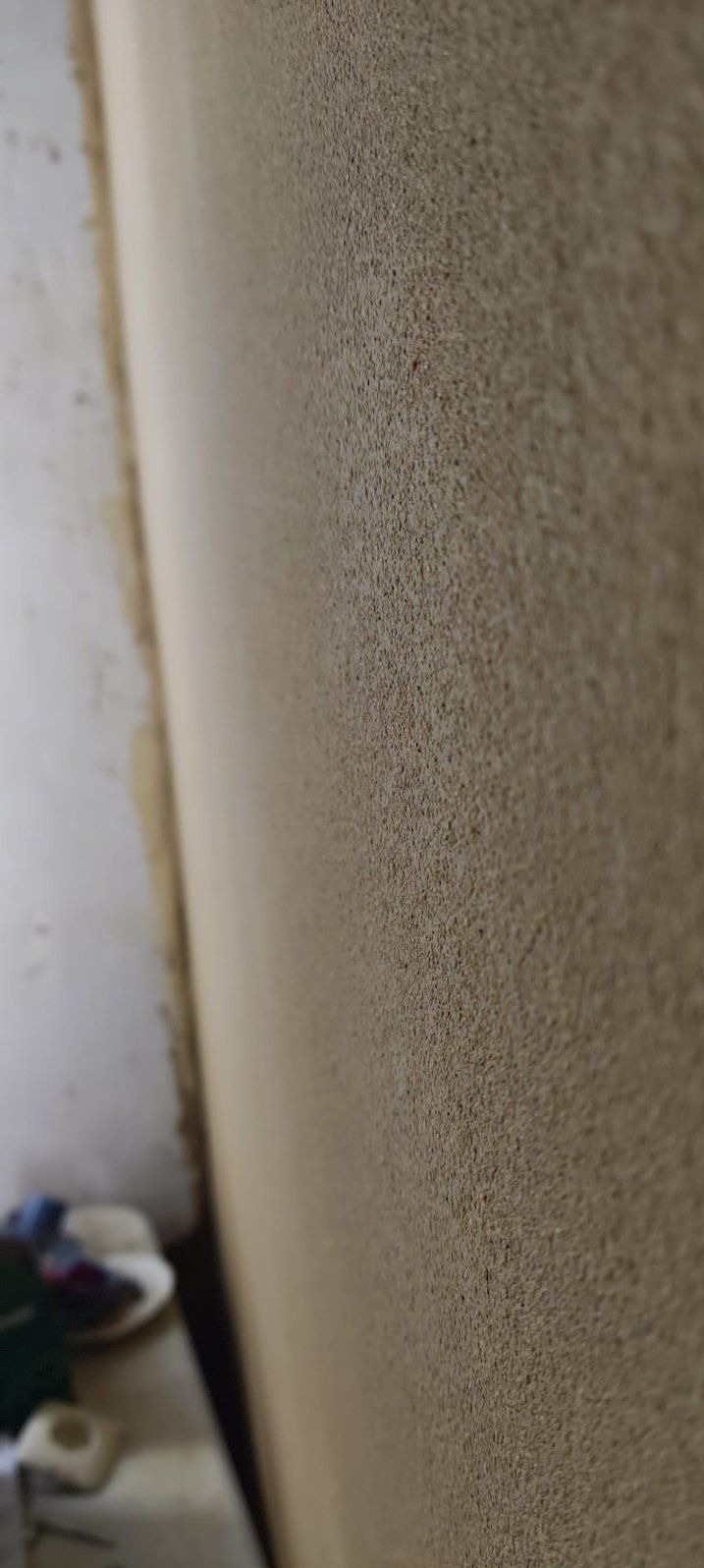 Tynk gliniany drobnoziarnisty . Efekt po zacieraniu