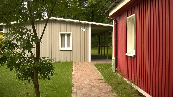 Deska szalówka domków letniskowych Camping 'Tramp' w Toruniu