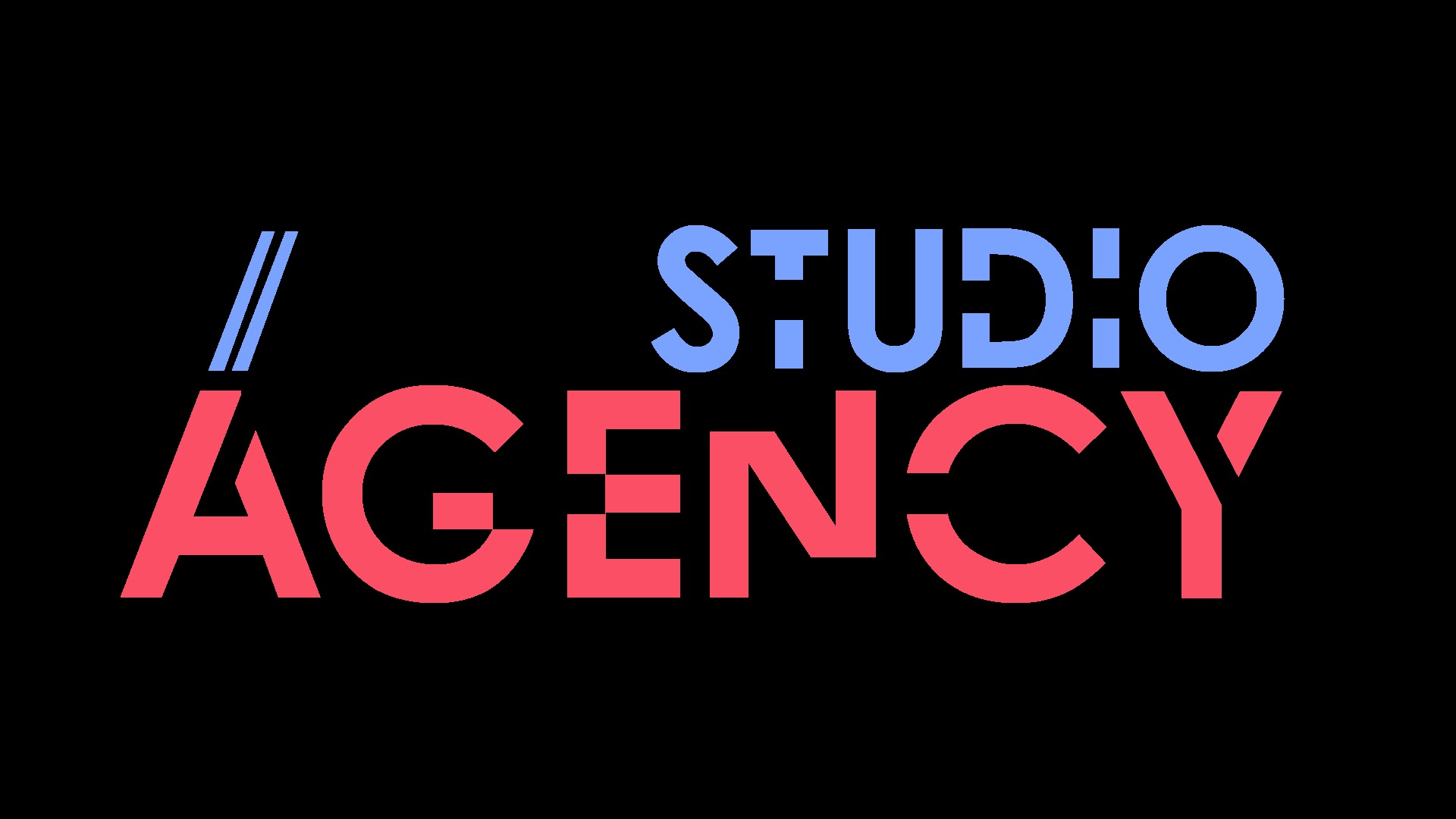 Logo agencji reklamowej: 'Studio Agency' w kolorach pastelowego błękitu i koralowej czerwieni na czarnym tle.