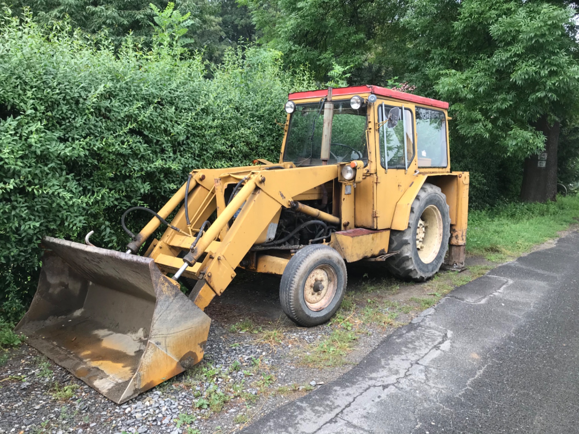 Usługi koparko-ładowarka