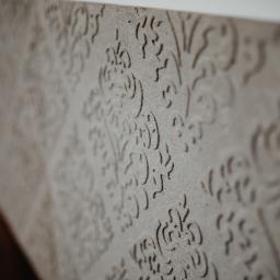 WYTŁOCZENIA, RELIEFY, PIASKOWANIE
