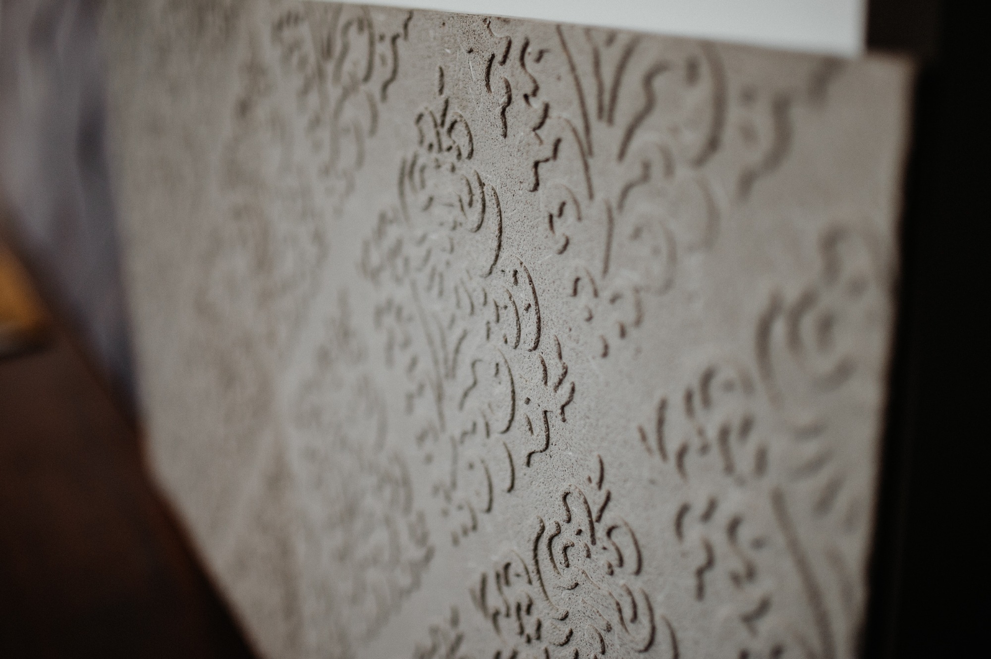 Wytłoczenia, Reliefy, Piaskowanie