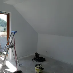 Szpachlowanie z malowaniem agregatem hydrodynamicznym