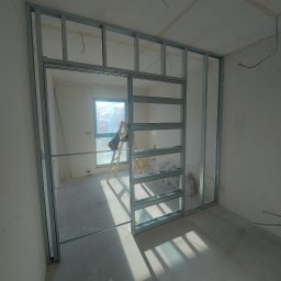 Ścianka w trakcie realizacji