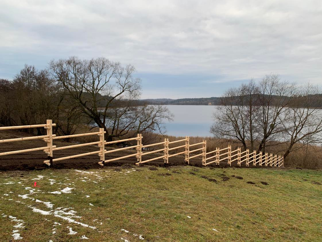 Mulczowanie działki, równanie działki, montaż ogrodzenia i bramy