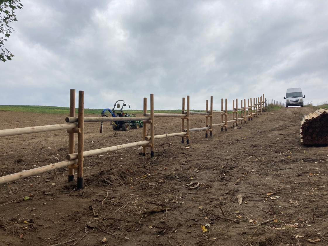 Mulczowanie terenu, montaż ogrodzenia