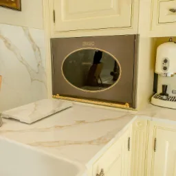 Detale 2 konglomerat kwarcowy Calacatta w kuchni