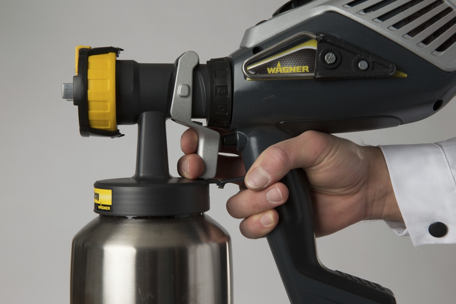 Malowanie powietrzne pistoletem Wagner FinishControl 3500