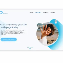 Projekt strony internetowej szkoły jogi z uśmiechniętą kobietą na plaży w okrągłym elemencie graficznym.