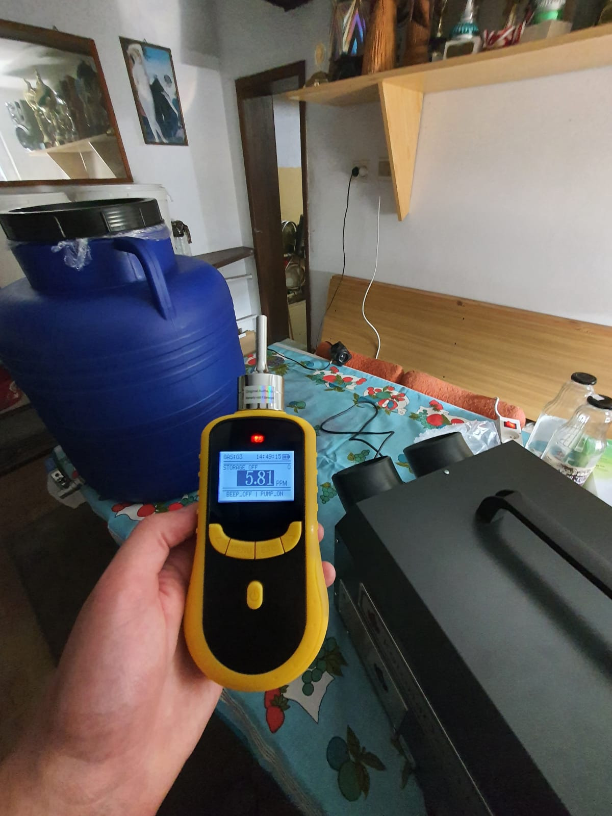 usuwanie zapachu stechlizny