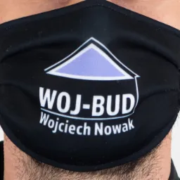 Maseczka z nadrukiem firmowym