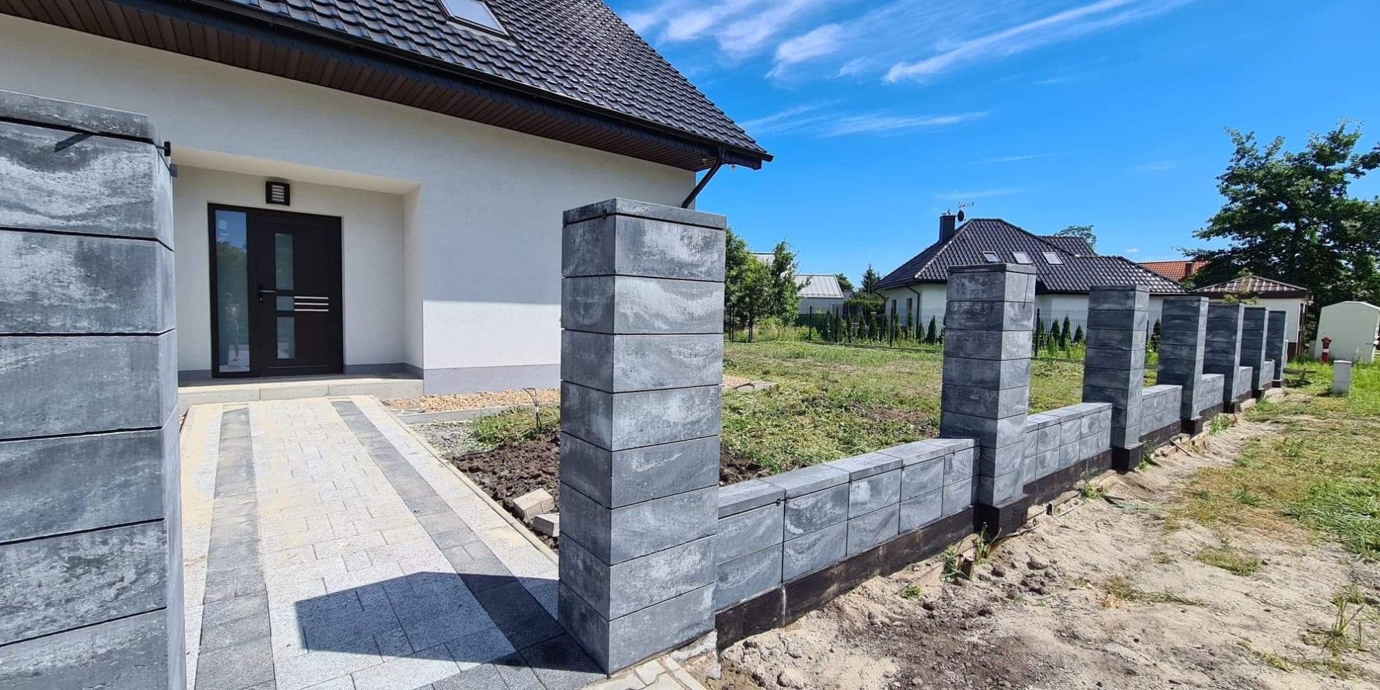 Ogrodzenie z pustaków modułowych firmy kost-bet