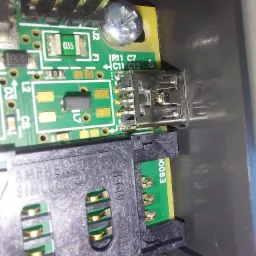 Przymiarki do wymiany gniazda mini usb